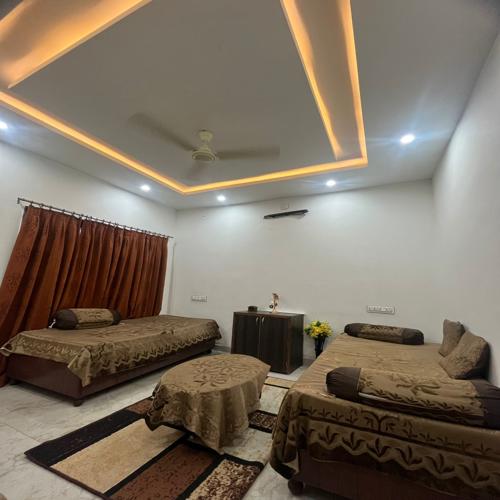 Aura Homestay